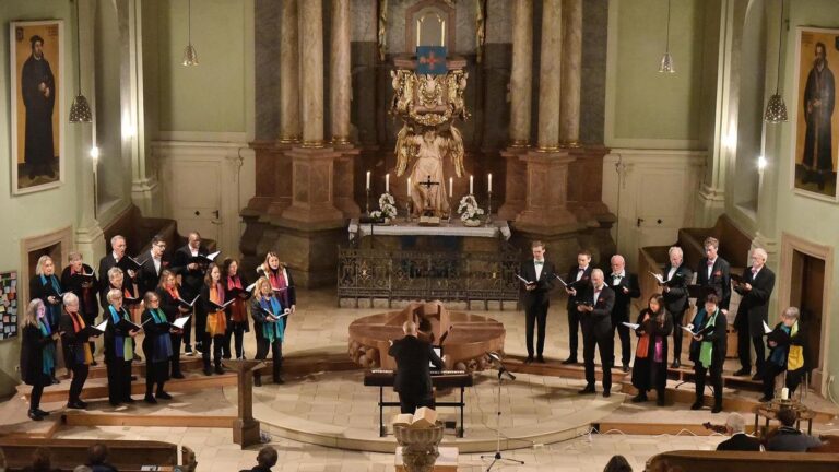 …und lasst uns fröhlich springen